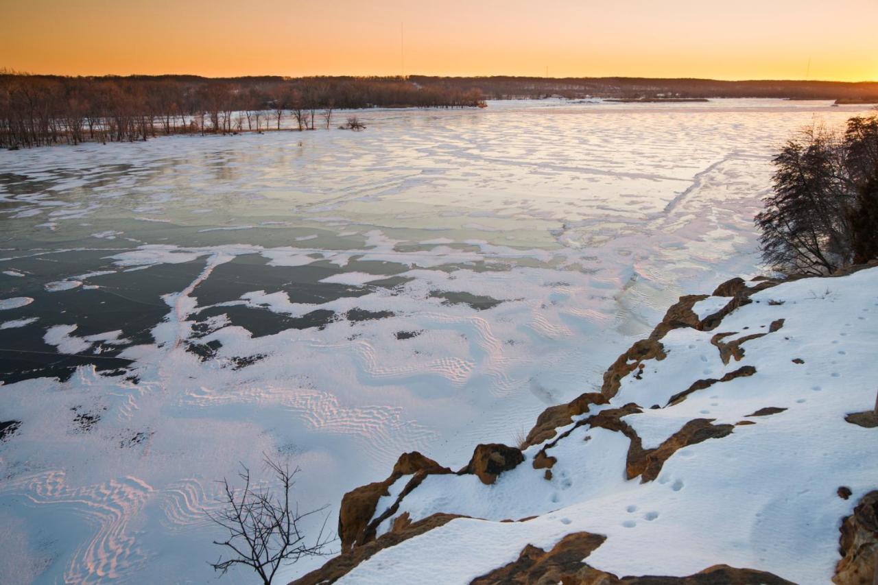 Starved Rock & Retreat Amazing Getaway